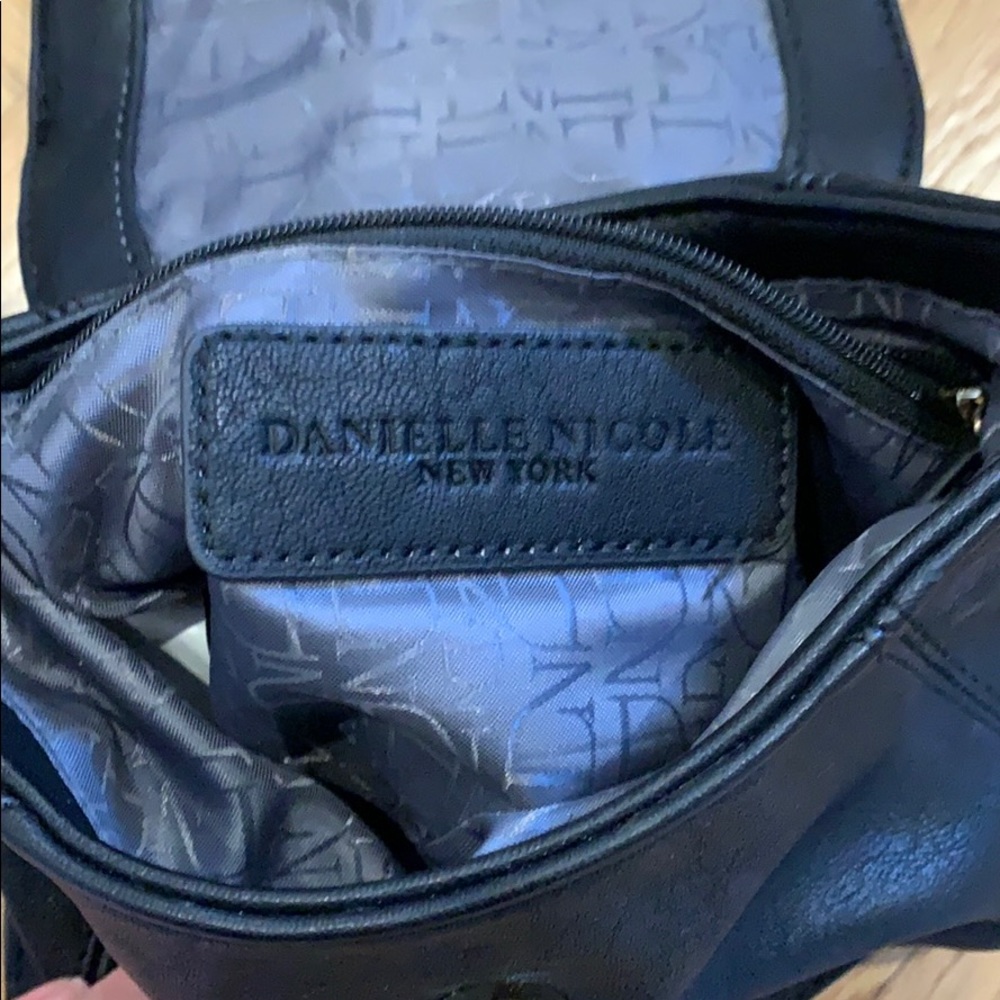 Danielle Nicole Black Small Cross Body Bag - image 8